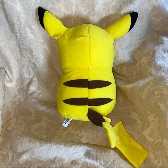 Clean as a whistle Pokémon is 16” tall and 9” wide and full of character. Fun! - Picture 2 of 7